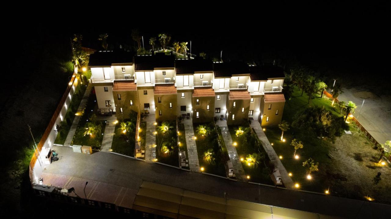 Pefkohori Golden Mountain Beach Villas Buitenkant foto
