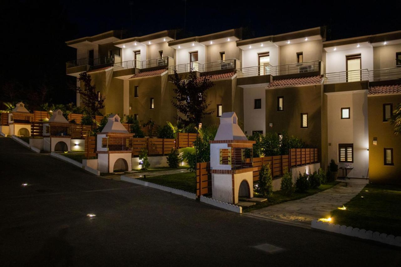 Pefkohori Golden Mountain Beach Villas Buitenkant foto