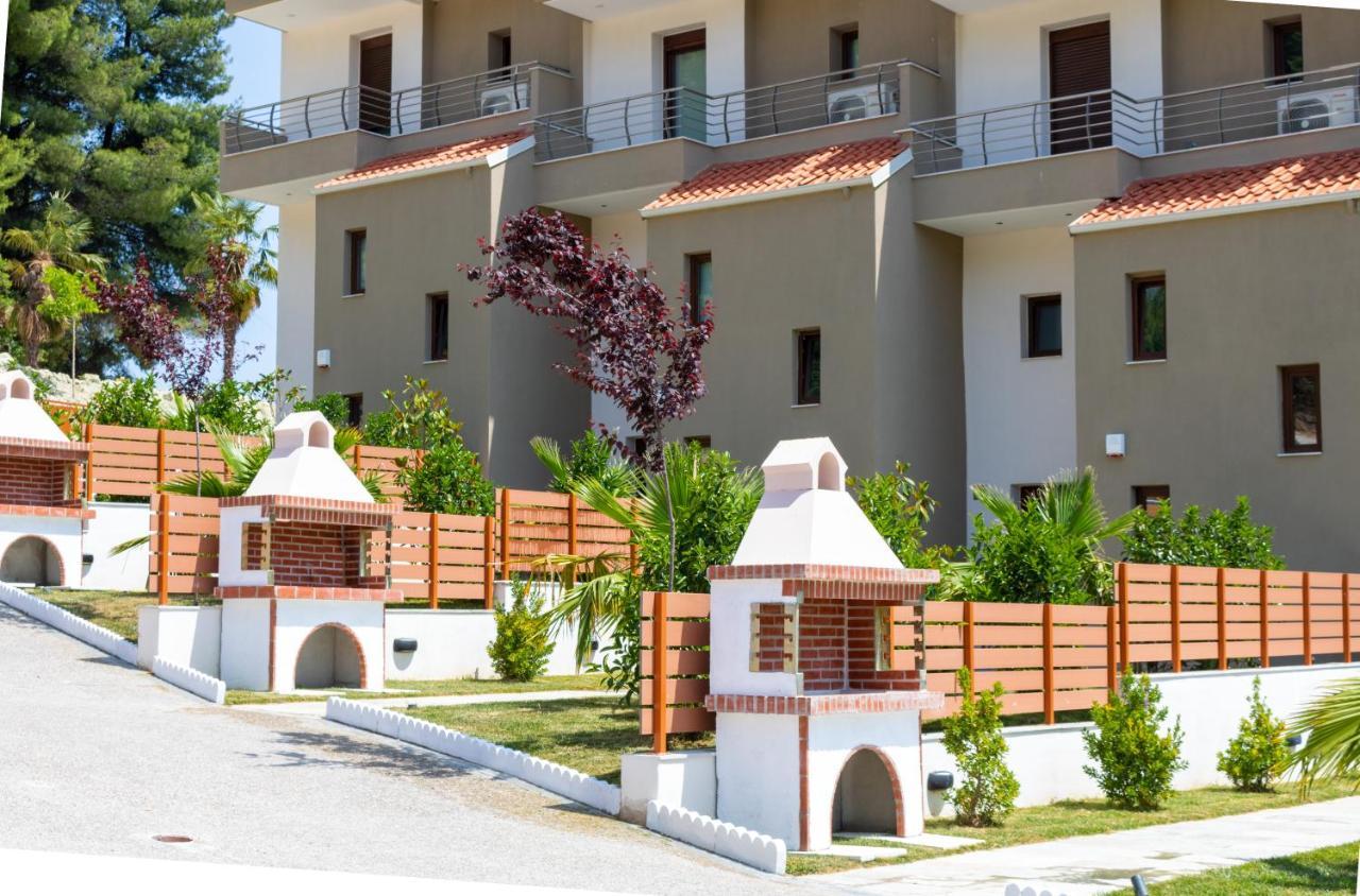 Pefkohori Golden Mountain Beach Villas Buitenkant foto