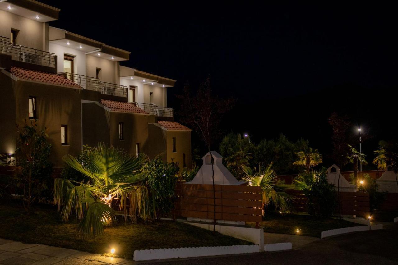 Pefkohori Golden Mountain Beach Villas Buitenkant foto
